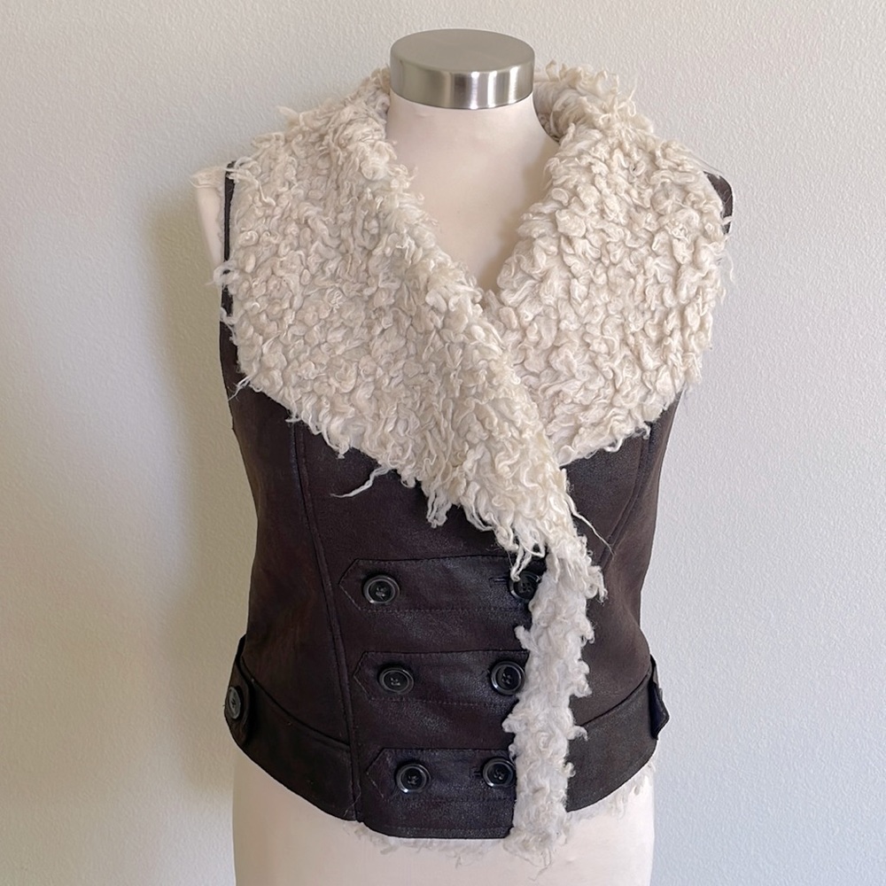 Forever21 Faux Leather Shearling Vest Size Small